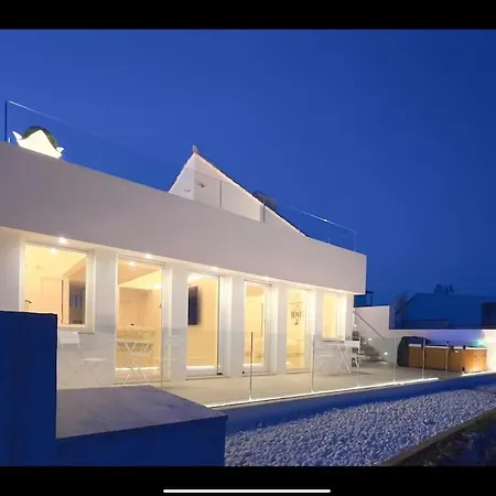 Ocean 3bed Apartment *